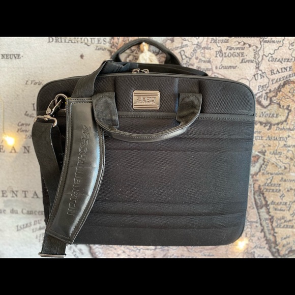 Used ZERO HALLIBURTON great condition with strap - Picture 3 of 7